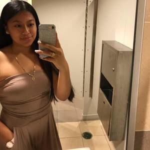 Meet your Posher, Esperanza